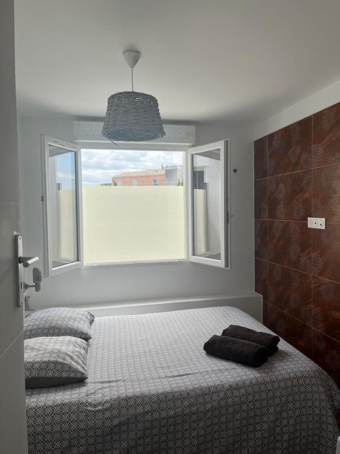 Appartement 4 Personnes, Aeroport Marseille Marignane Buitenkant foto